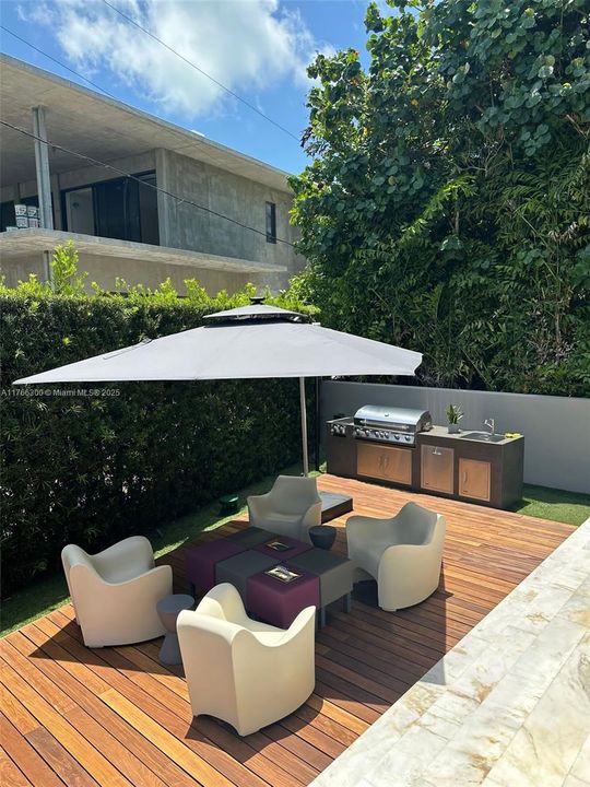 En Venta: $11,300,000 (6 camas, 6 baños, 5216 Pies cuadrados)