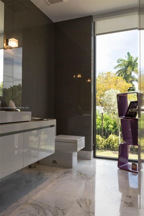 En Venta: $11,300,000 (6 camas, 6 baños, 5216 Pies cuadrados)