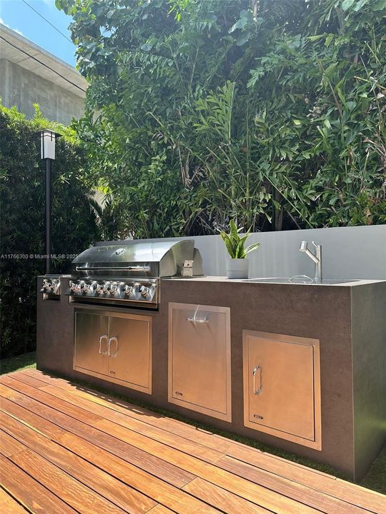 En Venta: $11,300,000 (6 camas, 6 baños, 5216 Pies cuadrados)