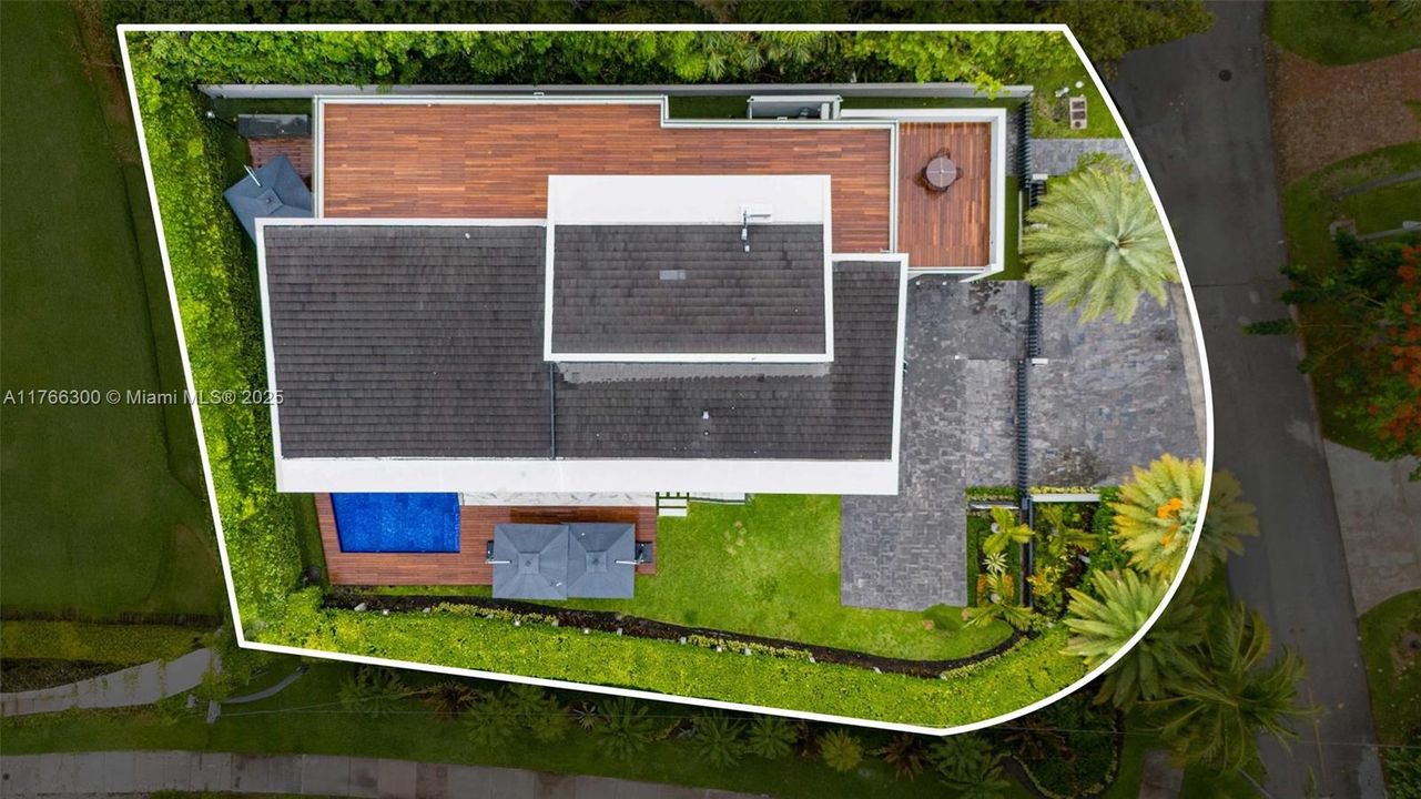 En Venta: $11,300,000 (6 camas, 6 baños, 5216 Pies cuadrados)