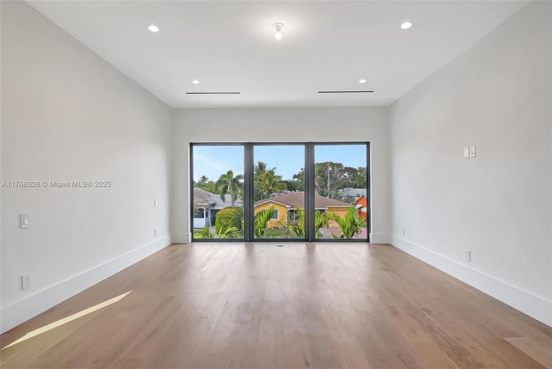 На продажу: $2,845,000 (5 спален, 5 ванн, 3573 Квадратных фут)