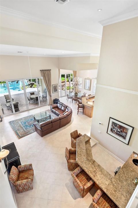 最近售出: $1,825,000 (4 贝兹, 2 浴室, 3008 平方英尺)