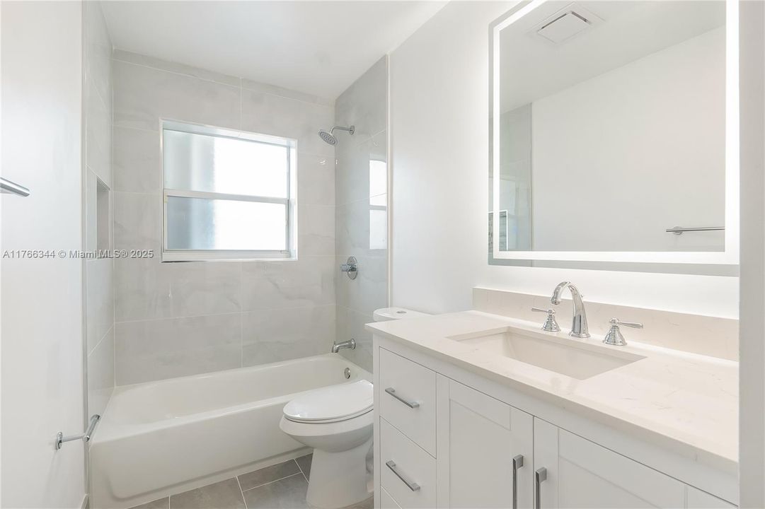 Active With Contract: $725,999 (4 beds, 2 baths, 2566 Square Feet)