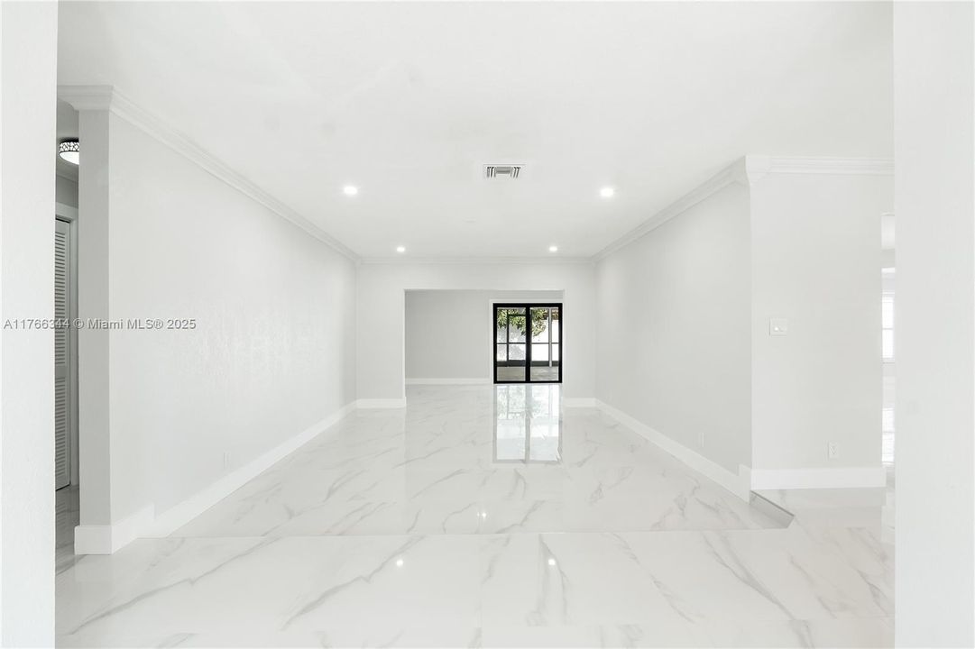 Active With Contract: $725,999 (4 beds, 2 baths, 2566 Square Feet)