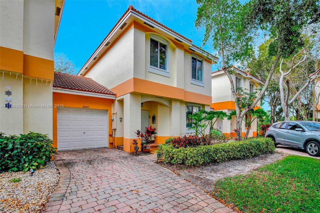 Recientemente alquilado: $3,300 (3 camas, 2 baños, 1471 Pies cuadrados)