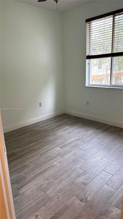 Recientemente alquilado: $3,300 (3 camas, 2 baños, 1471 Pies cuadrados)