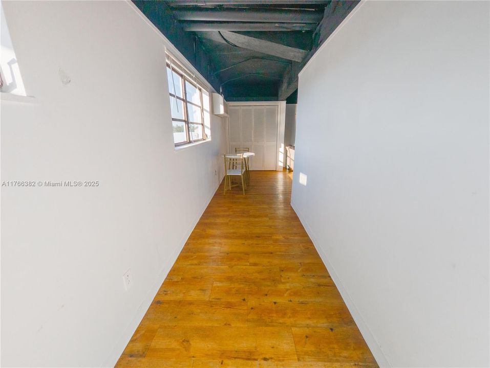 最近租的: $1,750 (1 贝兹, 1 浴室, 650 平方英尺)