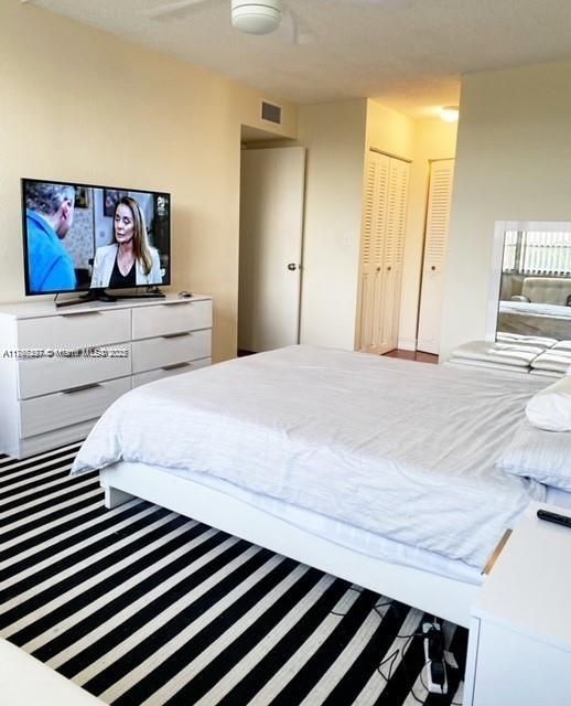 最近售出: $199,000 (2 贝兹, 2 浴室, 1040 平方英尺)