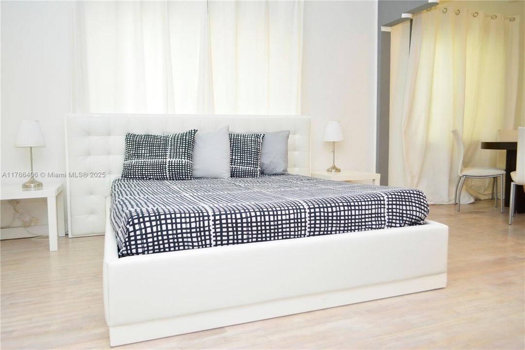 待售: $195,000 (0 贝兹, 1 浴室, 437 平方英尺)