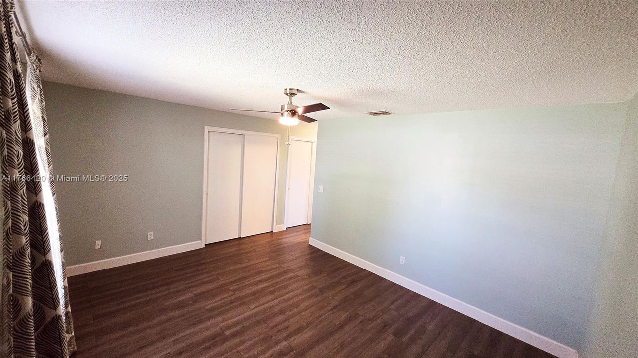 Recently Rented: $2,250 (4 beds, 2 baths, 1707 Square Feet)