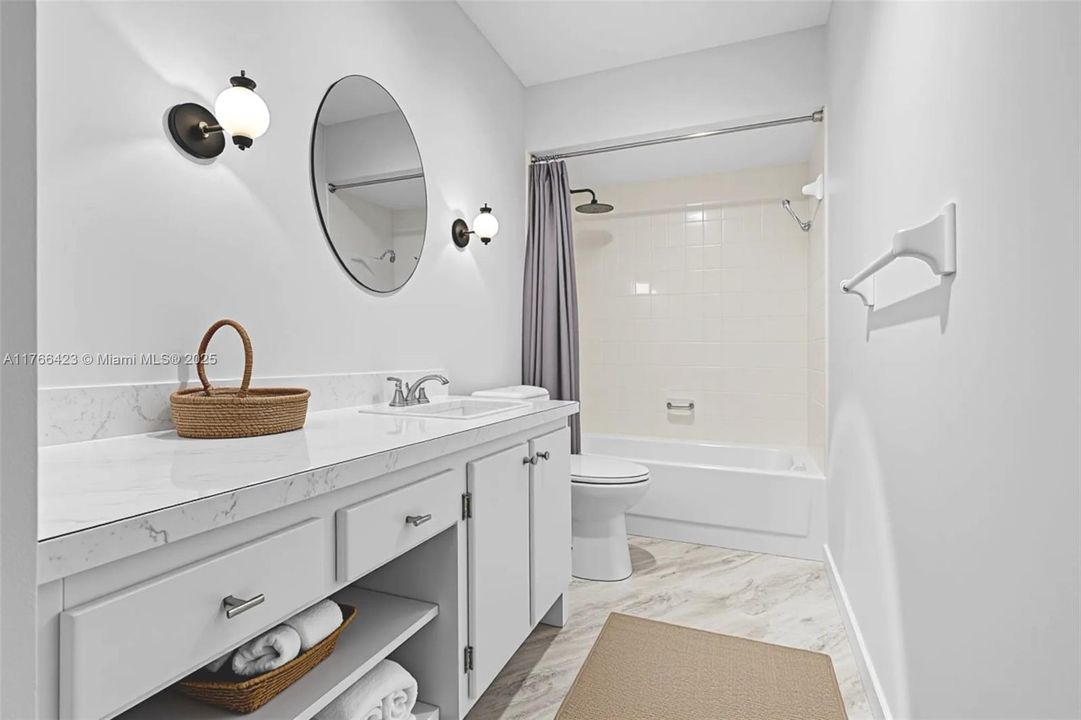 For Sale: $214,990 (1 beds, 1 baths, 600 Square Feet)