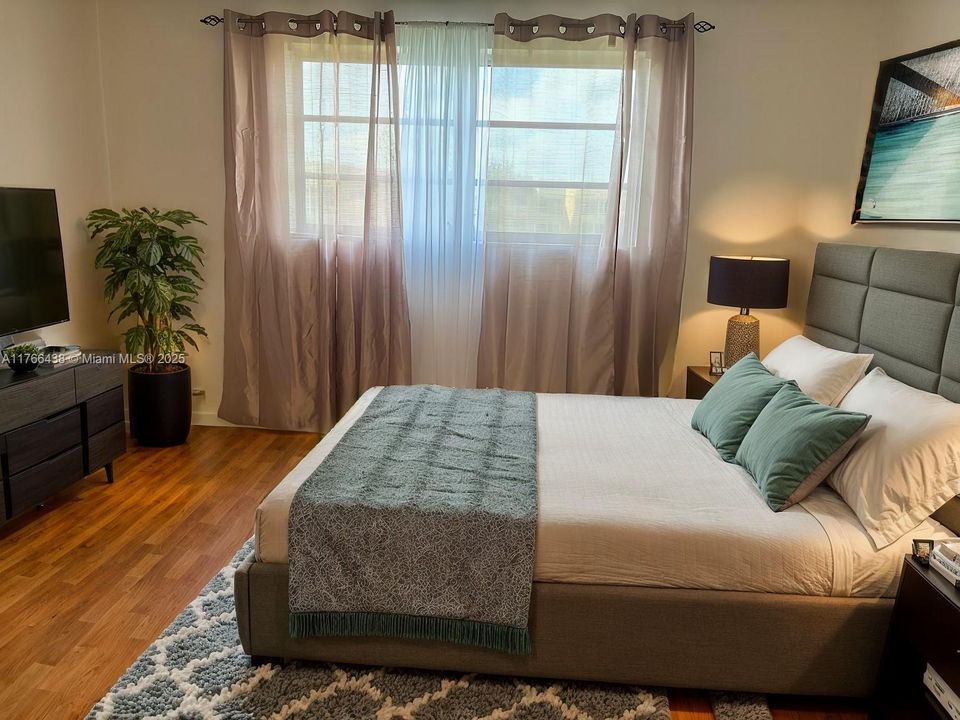 En Venta: $129,000 (2 camas, 2 baños, 880 Pies cuadrados)