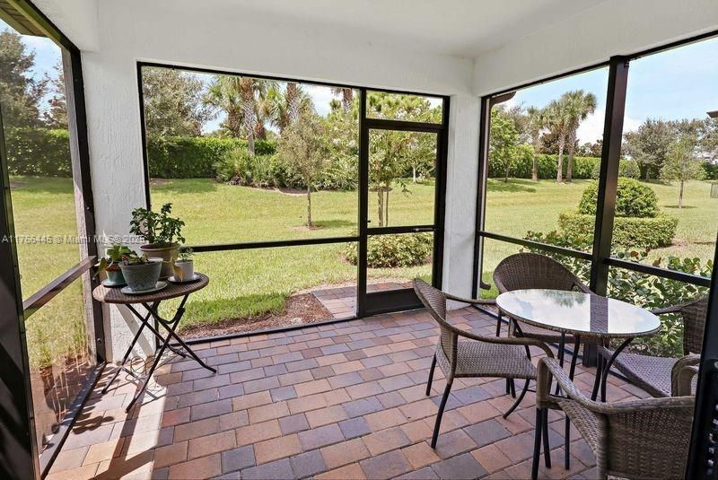 Recently Sold: $399,900 (3 beds, 2 baths, 1449 Square Feet)