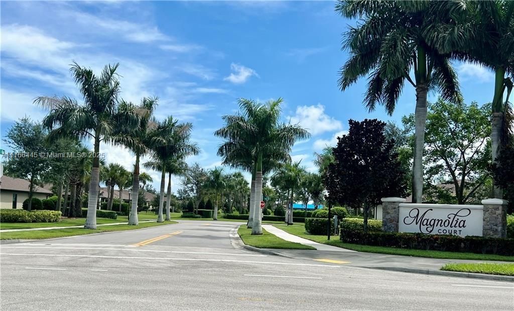 Recently Sold: $399,900 (3 beds, 2 baths, 1449 Square Feet)