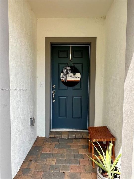 Recently Sold: $399,900 (3 beds, 2 baths, 1449 Square Feet)