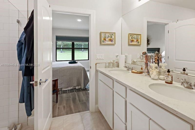 Recently Sold: $399,900 (3 beds, 2 baths, 1449 Square Feet)