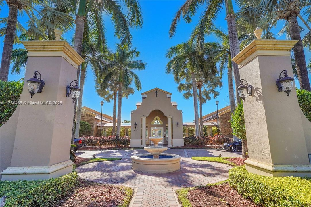 Recently Sold: $389,900 (3 beds, 2 baths, 1380 Square Feet)