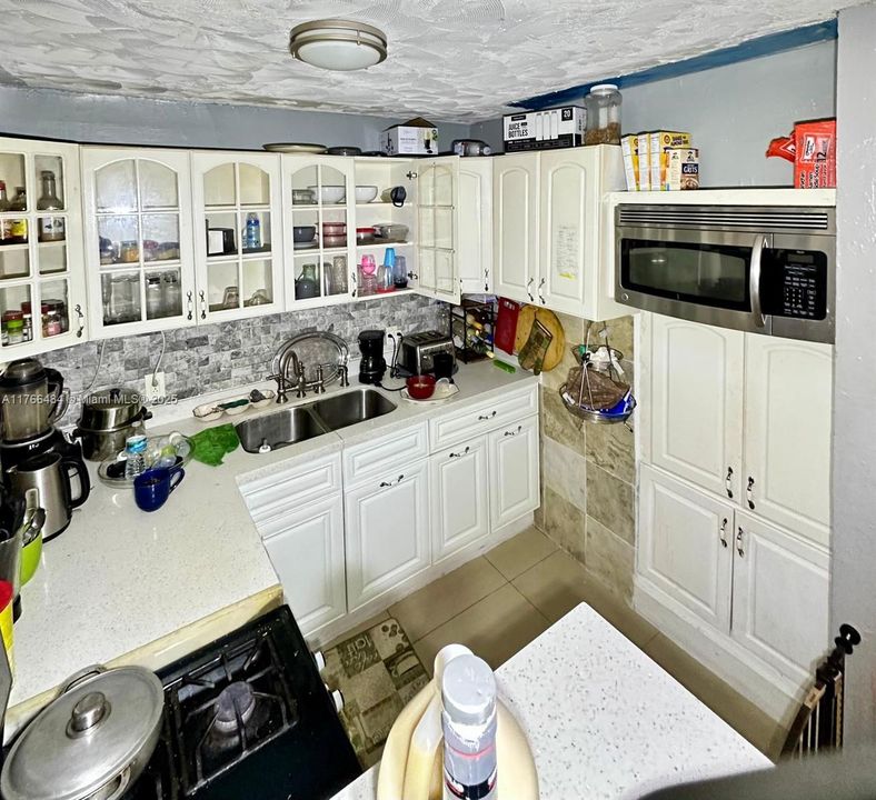 En Venta: $535,999 (3 camas, 1 baños, 1634 Pies cuadrados)