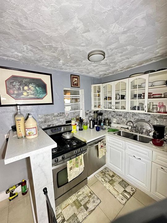 En Venta: $535,999 (3 camas, 1 baños, 1634 Pies cuadrados)