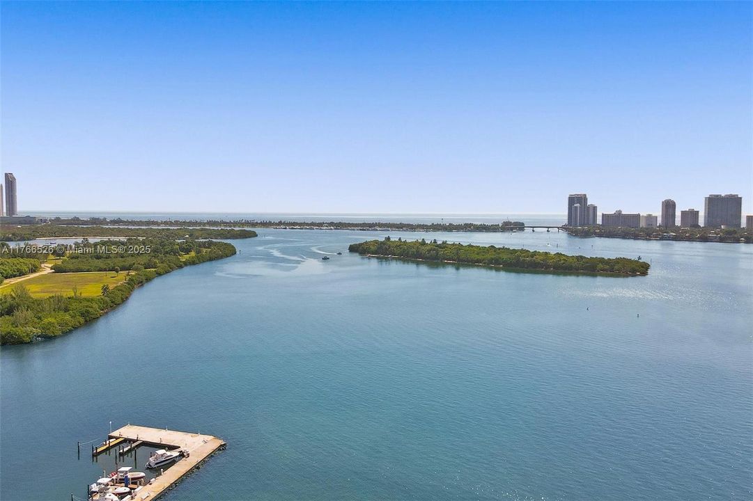 最近售出: $995,000 (2 贝兹, 2 浴室, 2057 平方英尺)