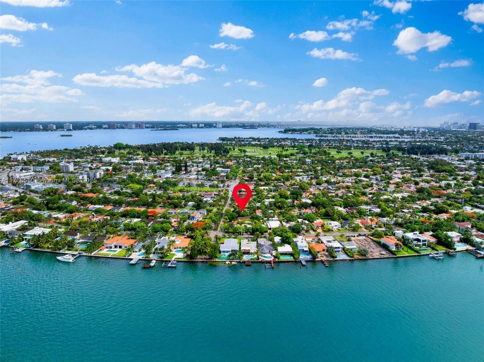 Recently Sold: $1,995,000 (3 beds, 3 baths, 1780 Square Feet)