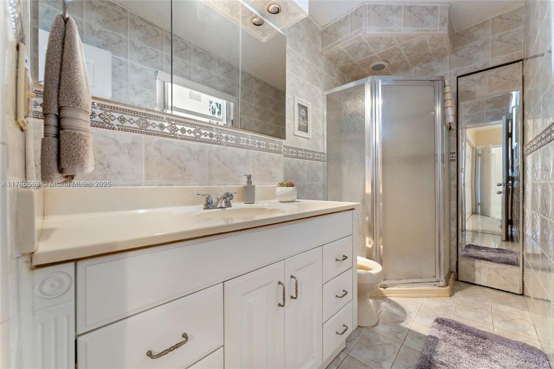 Active With Contract: $729,975 (4 beds, 3 baths, 1800 Square Feet)
