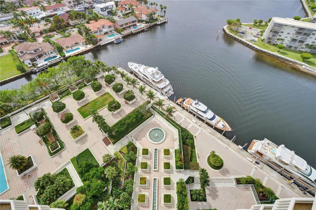 Vendido Recientemente: $699,000 (3 camas, 2 baños, 1696 Pies cuadrados)