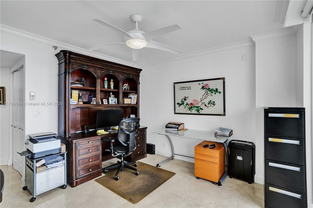 Vendido Recientemente: $699,000 (3 camas, 2 baños, 1696 Pies cuadrados)