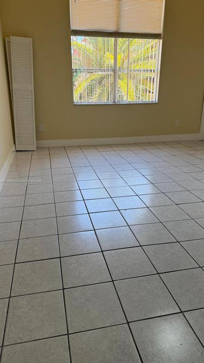 For Sale: $314,900 (3 beds, 2 baths, 1090 Square Feet)