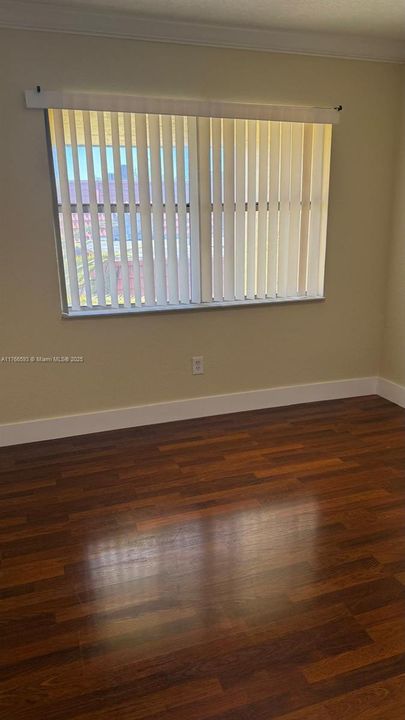 For Sale: $314,900 (3 beds, 2 baths, 1090 Square Feet)