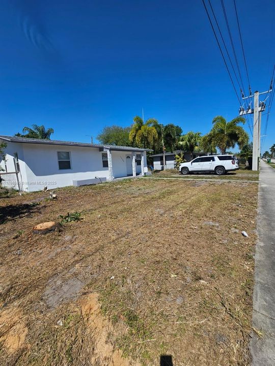 Vendido Recientemente: $480,000 (3 camas, 1 baños, 960 Pies cuadrados)