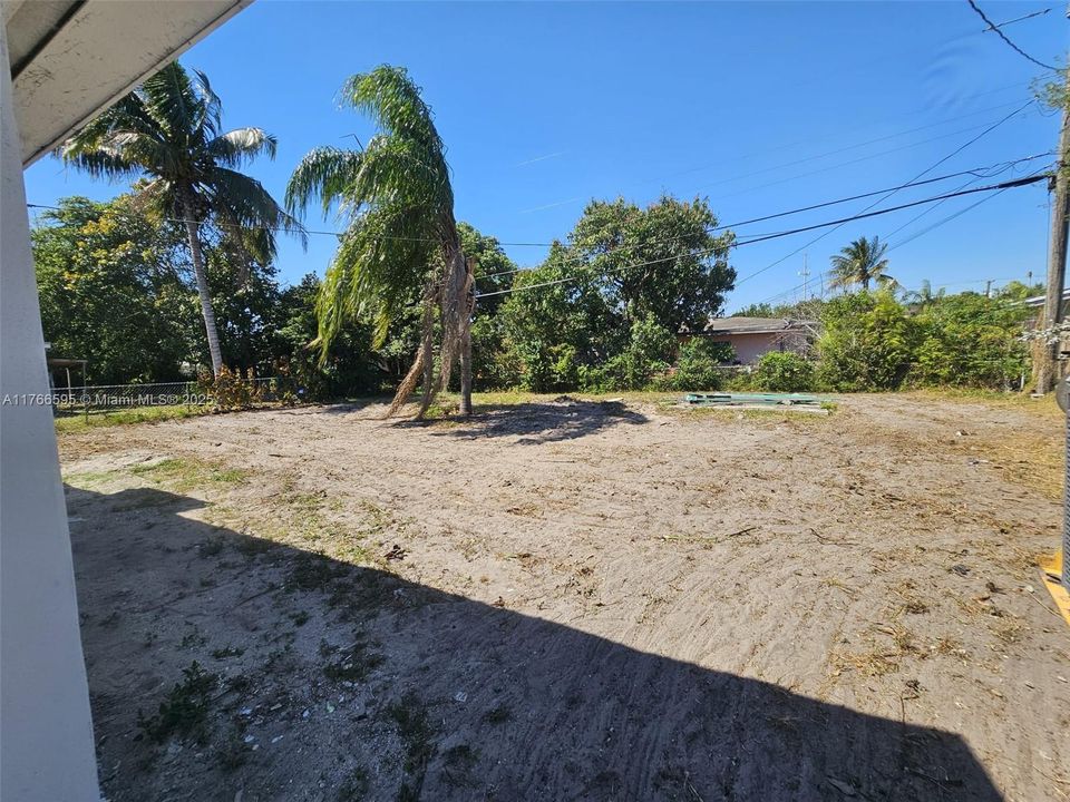 Vendido Recientemente: $480,000 (3 camas, 1 baños, 960 Pies cuadrados)