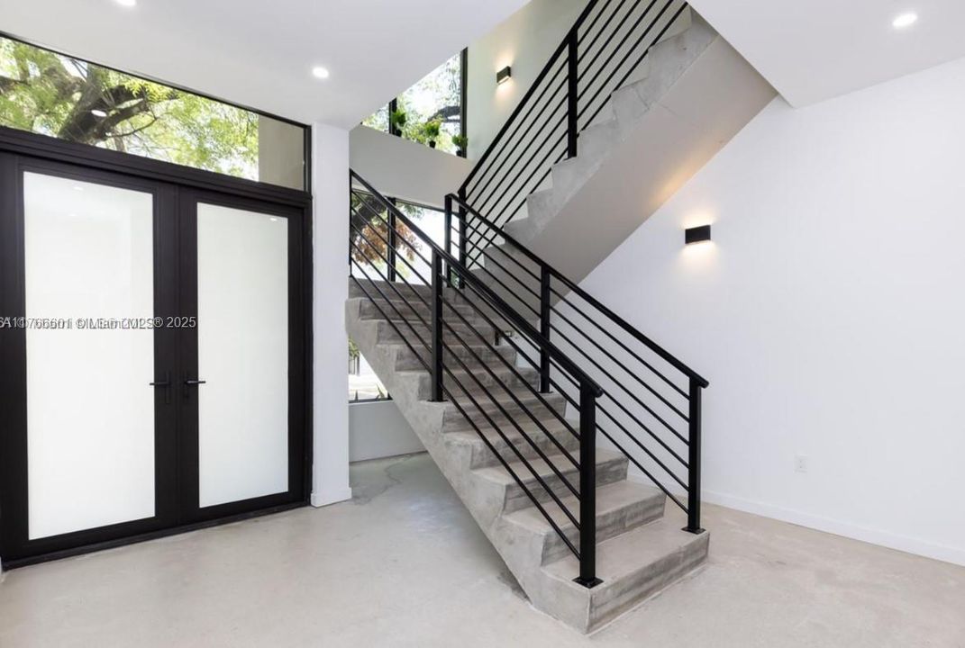 Recently Rented: $5,000 (4 beds, 4 baths, 2319 Square Feet)