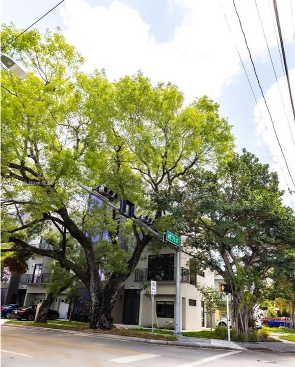 Recently Rented: $5,000 (4 beds, 4 baths, 2319 Square Feet)