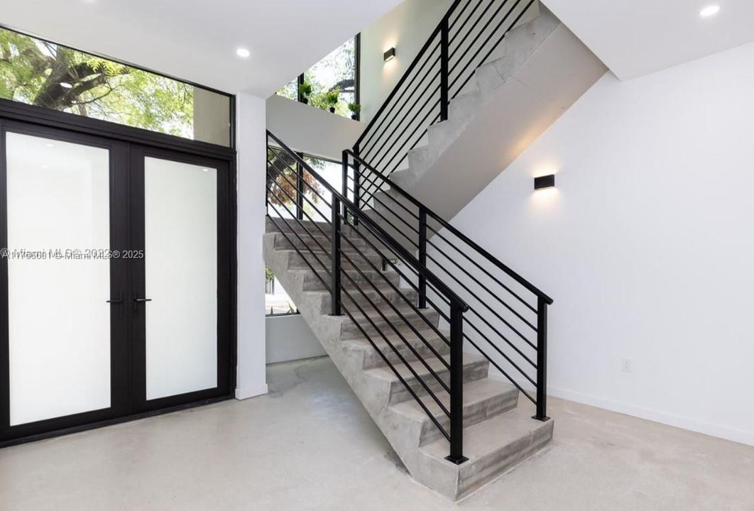 Recently Rented: $5,000 (4 beds, 4 baths, 2319 Square Feet)