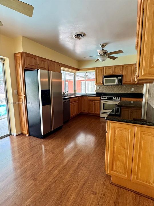 Recently Sold: $665,000 (4 beds, 2 baths, 1912 Square Feet)