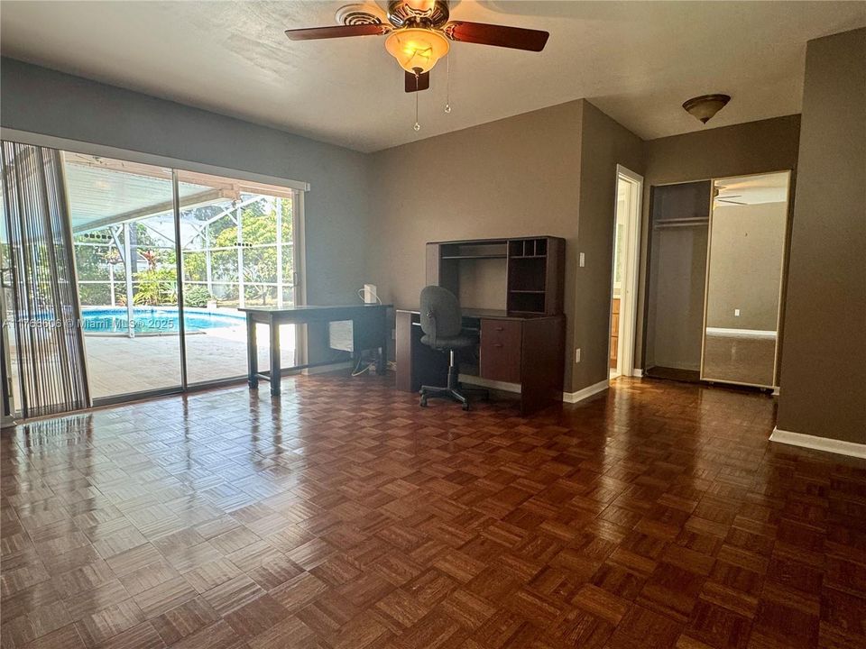 Recently Sold: $665,000 (4 beds, 2 baths, 1912 Square Feet)