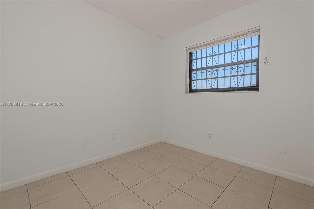 最近售出: $525,000 (4 贝兹, 2 浴室, 1200 平方英尺)