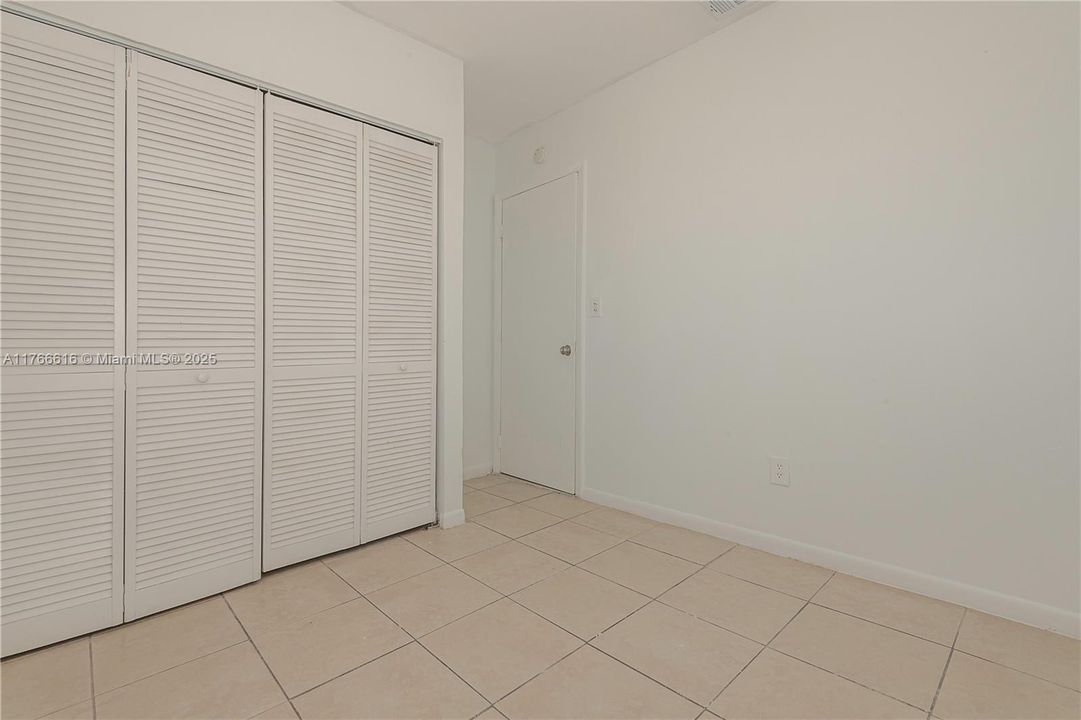 最近售出: $525,000 (4 贝兹, 2 浴室, 1200 平方英尺)