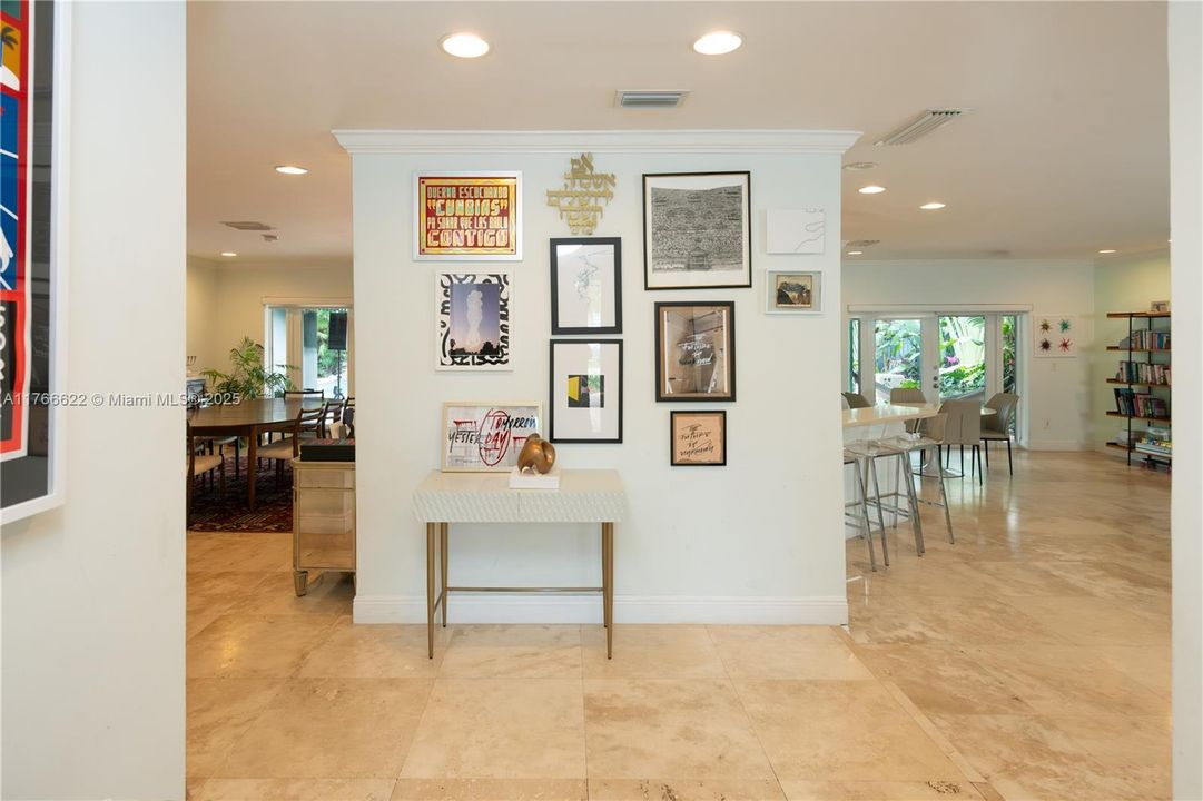 Recently Sold: $1,699,900 (5 beds, 3 baths, 2751 Square Feet)