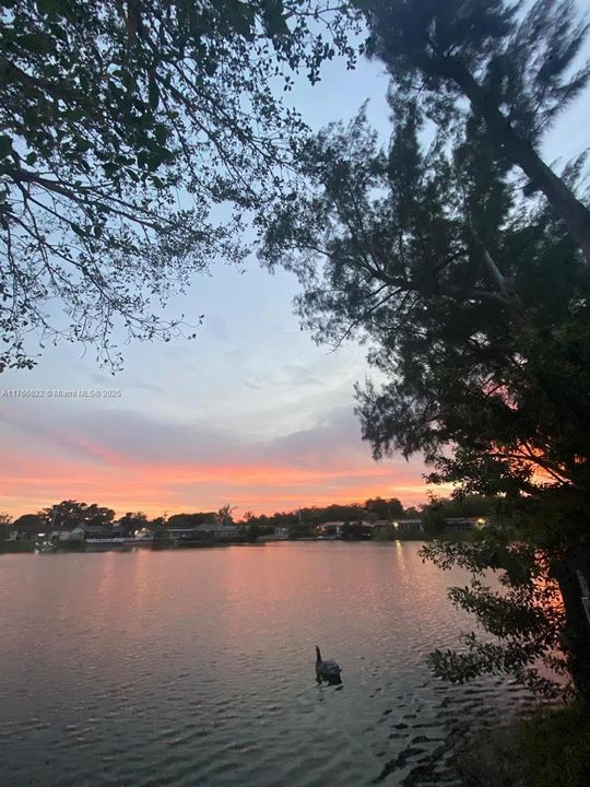 Recently Sold: $1,699,900 (5 beds, 3 baths, 2751 Square Feet)