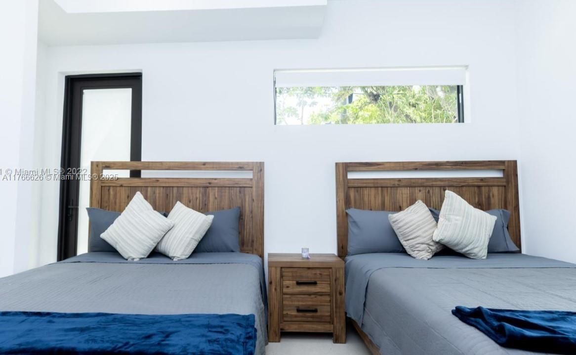 Recientemente alquilado: $5,000 (4 camas, 4 baños, 2319 Pies cuadrados)