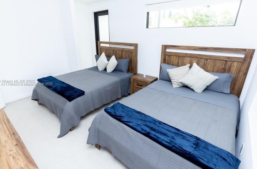 Recientemente alquilado: $5,000 (4 camas, 4 baños, 2319 Pies cuadrados)