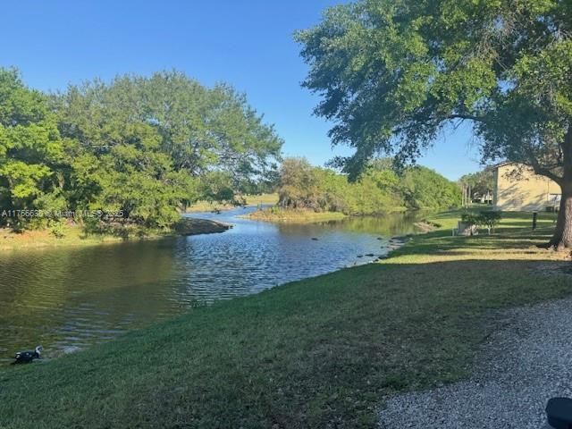 Недавно продано: $210,000 (1 спален, 1 ванн, 743 Квадратных фут)