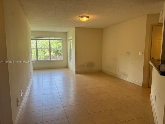 Недавно продано: $210,000 (1 спален, 1 ванн, 743 Квадратных фут)