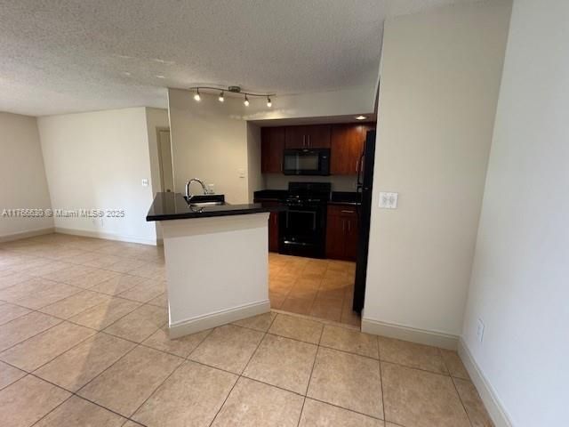 Недавно продано: $210,000 (1 спален, 1 ванн, 743 Квадратных фут)