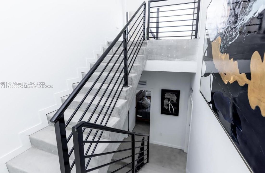 Recientemente alquilado: $5,500 (4 camas, 4 baños, 2319 Pies cuadrados)