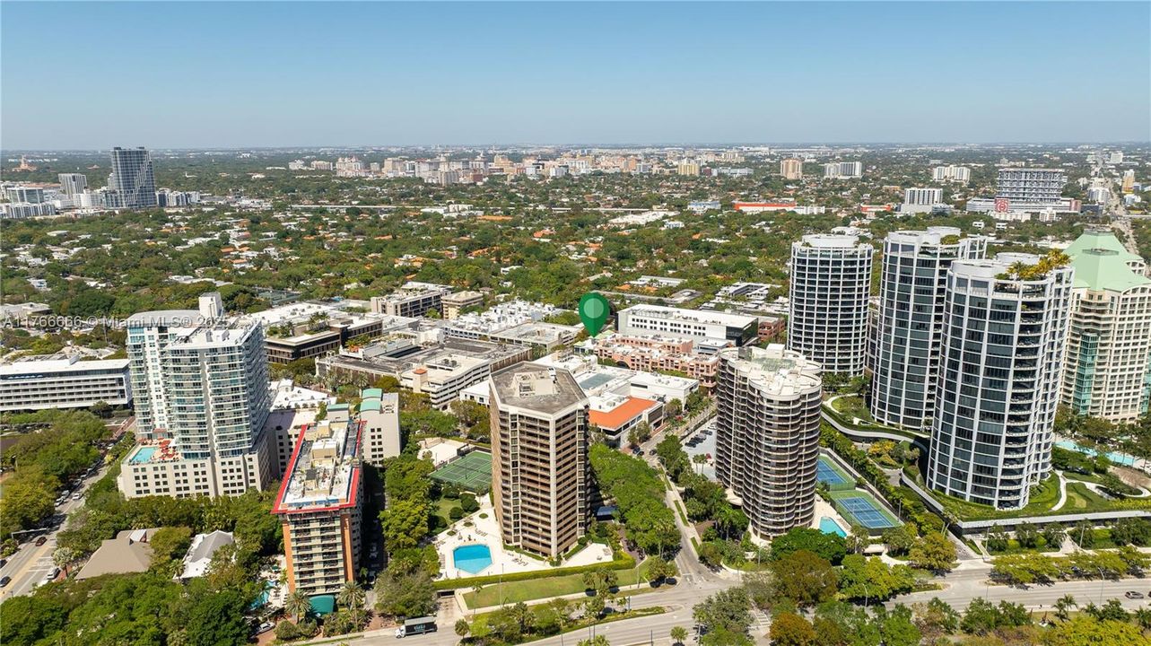 Recently Sold: $995,000 (2 beds, 2 baths, 1344 Square Feet)