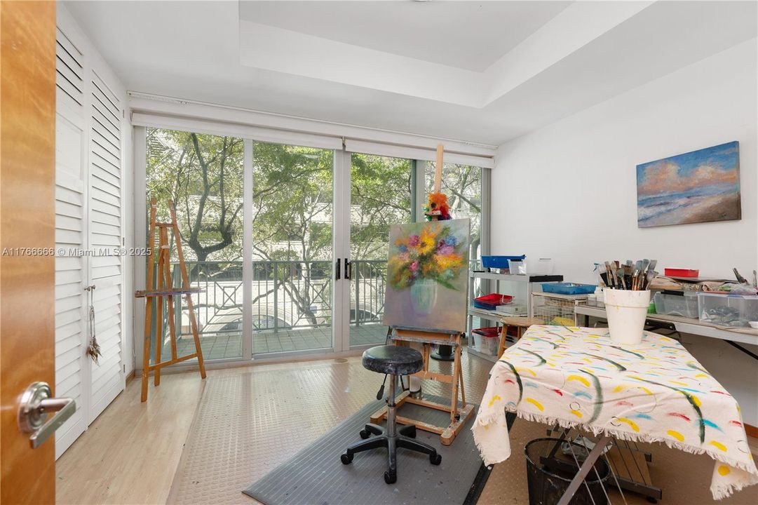 Recently Sold: $995,000 (2 beds, 2 baths, 1344 Square Feet)