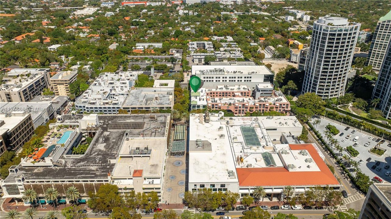 Recently Sold: $995,000 (2 beds, 2 baths, 1344 Square Feet)